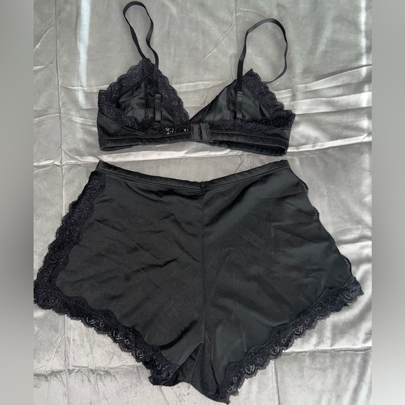 Fashion Nova Black Satin & Lace Trim Bralette & Sleep Shorts PJ Set Small - Picture 3 of 7